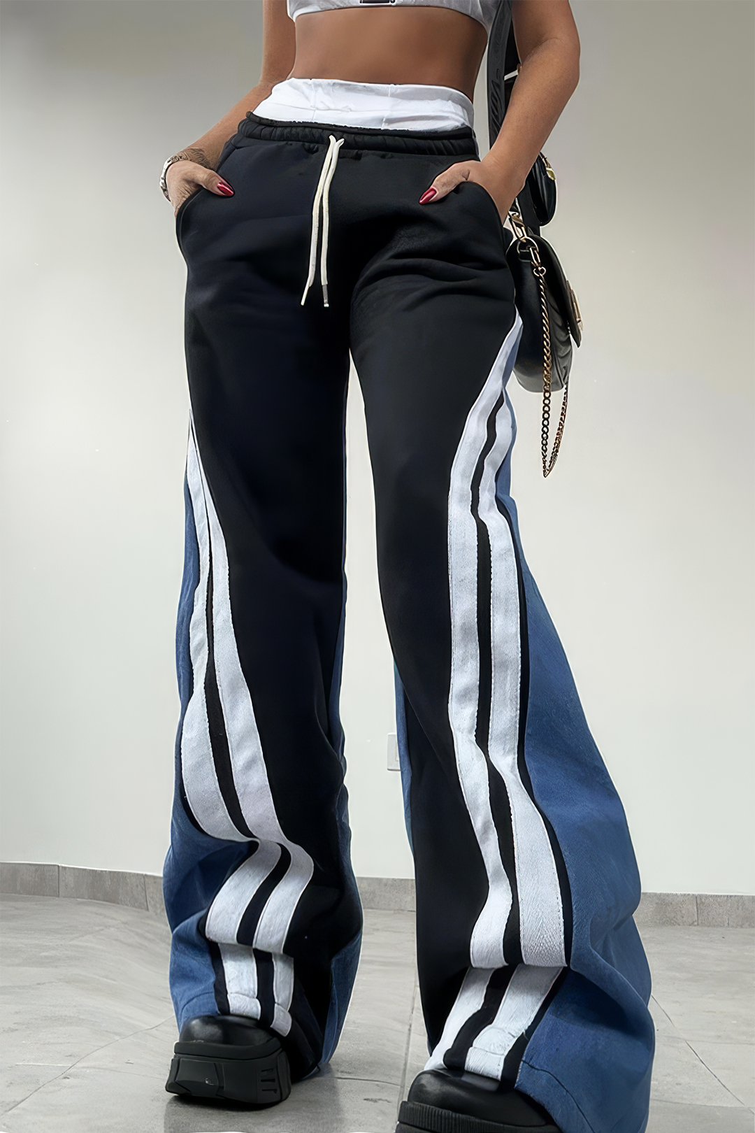 Pantalony z patchworkem s pruhovaným designem