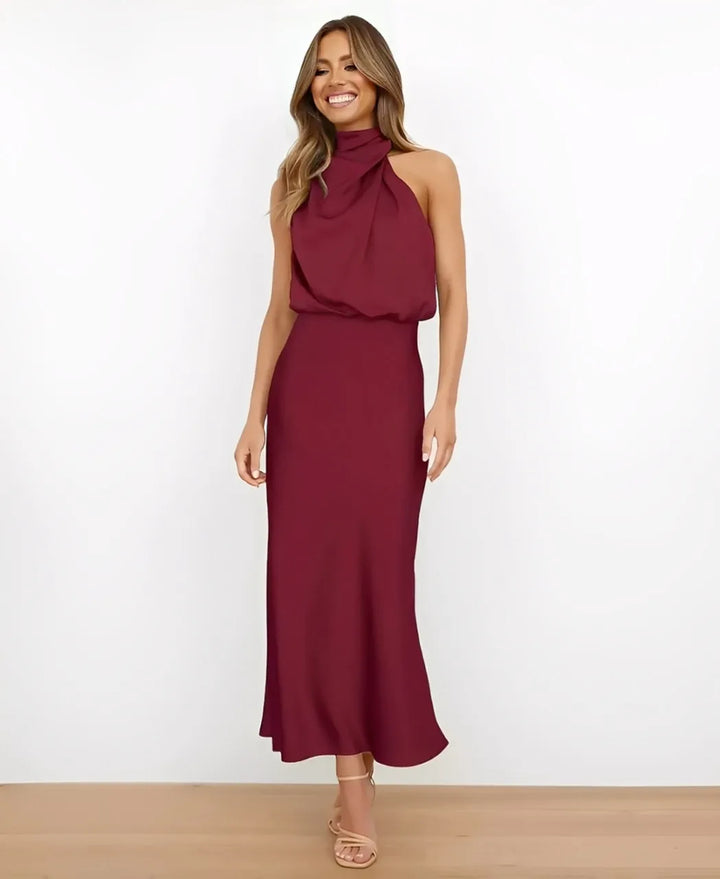 Valeria | Elegantní saténové šaty s halter výstřihem