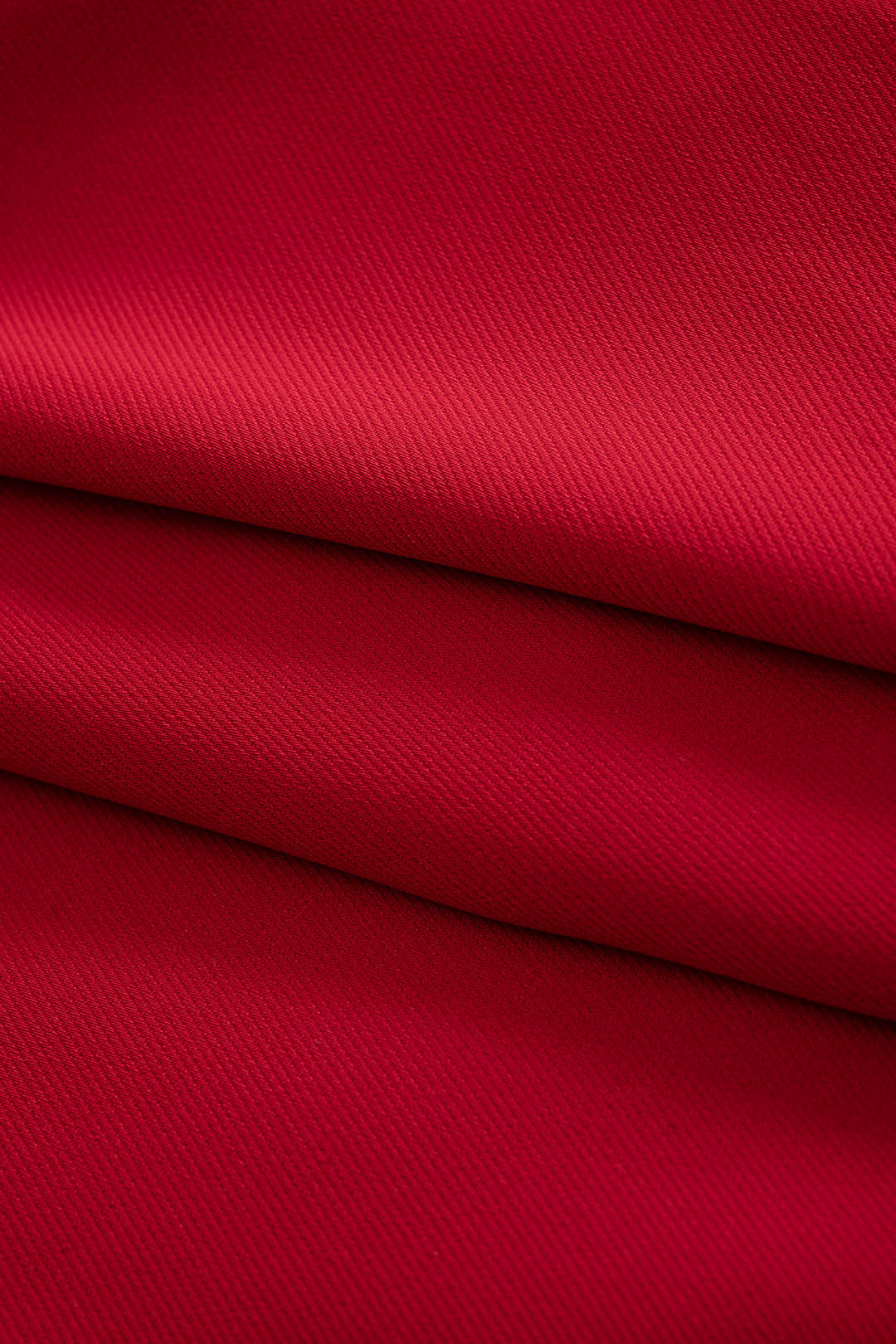 Top bez zad s knoflíkem a halter krkem