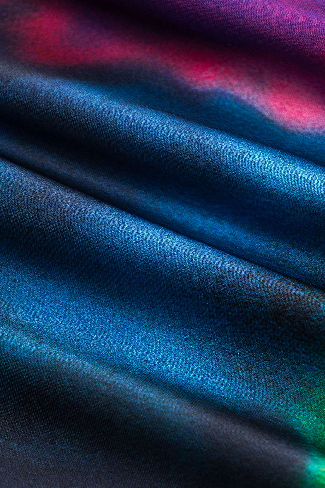 Saténová kamera s ombre designem